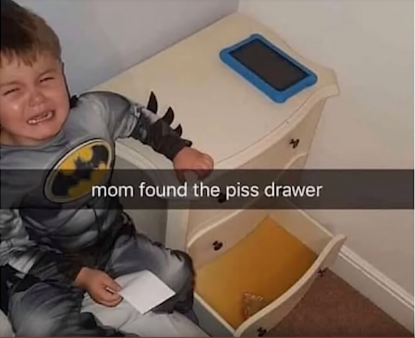 Mom found the pee drawer : PewdiepieSubmissions