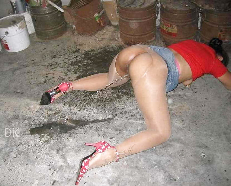 Drunk Woman Peeing.