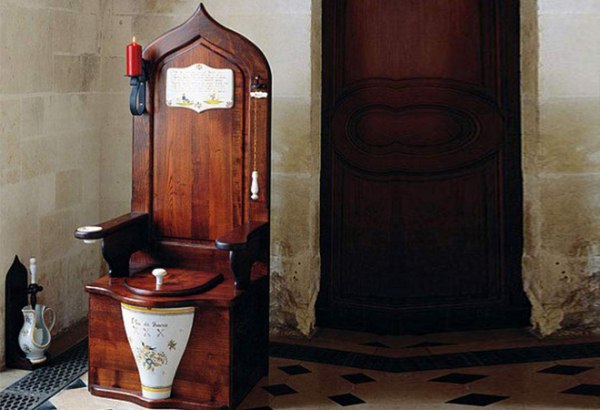 throne toilet.jpg