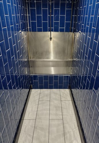 World's shortest trough urinal a.jpg