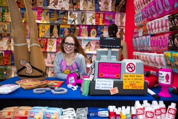 sex-shops-lady-with-big-smile.jpg